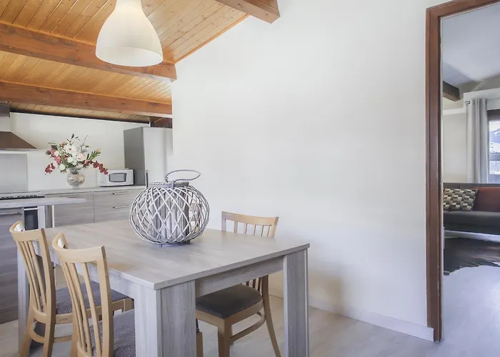 Le Panoramic 2* شاتيل